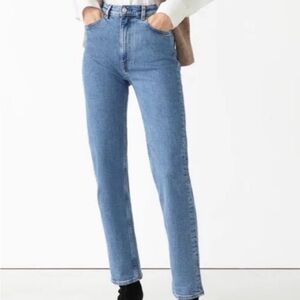 NWT. &Other Stories Favourite Cut Coupe jeans